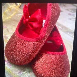 Glittery Red Baby Shoes with Bow infant size 3